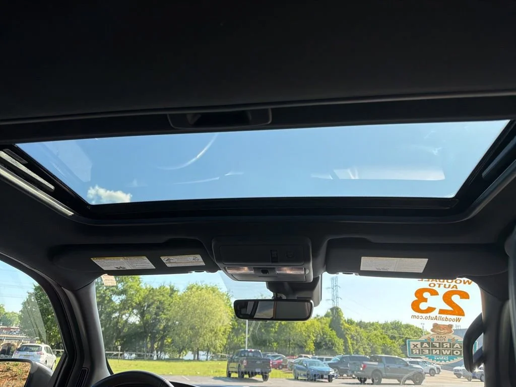 Used 2023 Black Nissan PRO-4X image 16