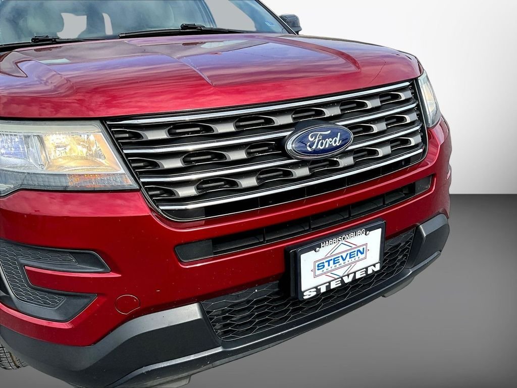 Used 2016 Red Ford Base image 33