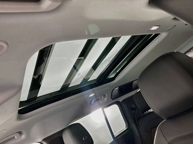 New 2026 Green Land Rover S image 14