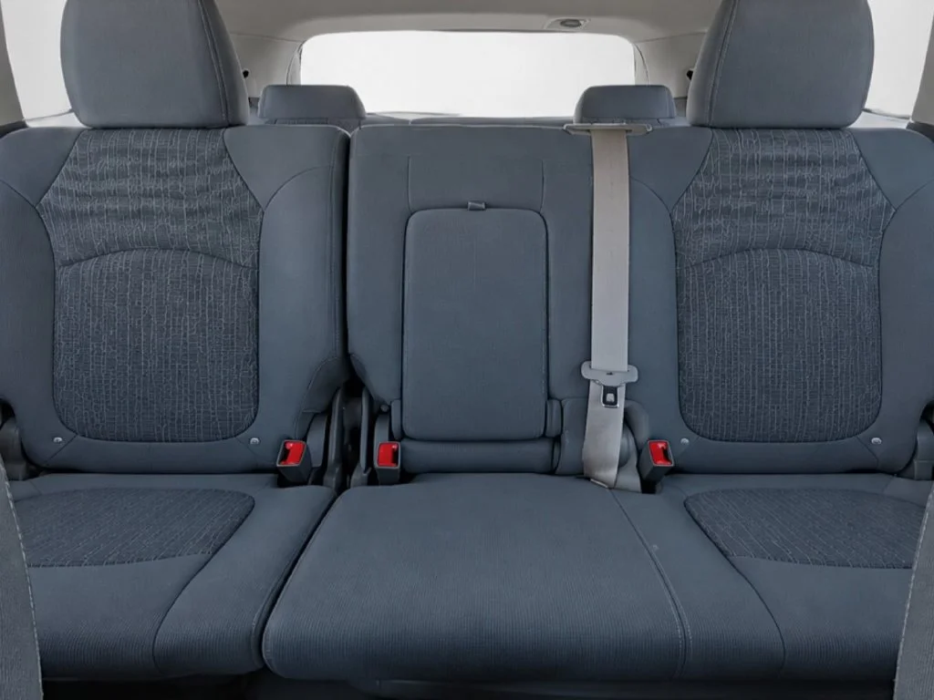 Used 2017 White Chevrolet LS image 33