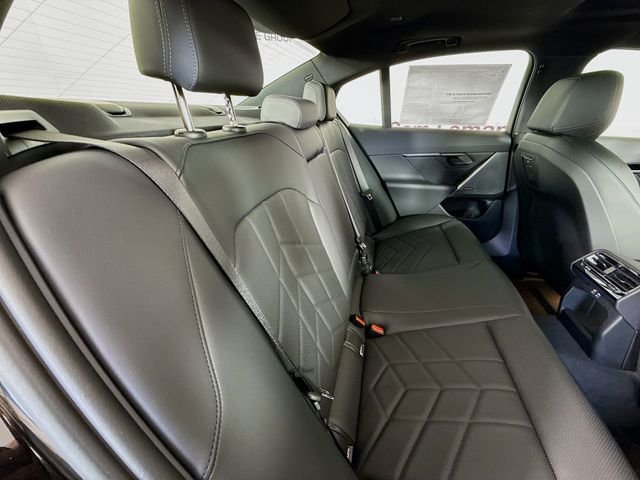 Used 2026 Black Sapphire Metallic BMW 530i xDrive image 28