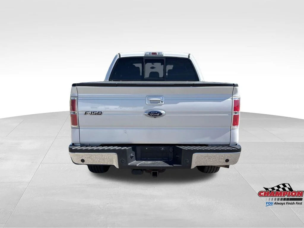 Used 2013 White Ford Lariat image 10