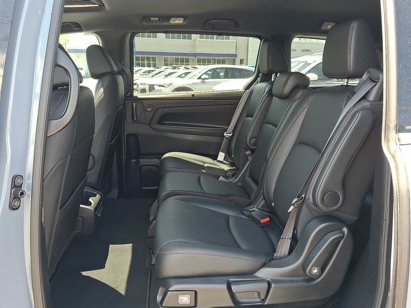 2024 Honda Odyssey SPORT - Photo 11