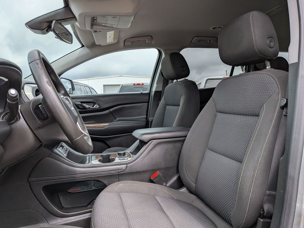 Used 2023 Silver GMC SLE image 15