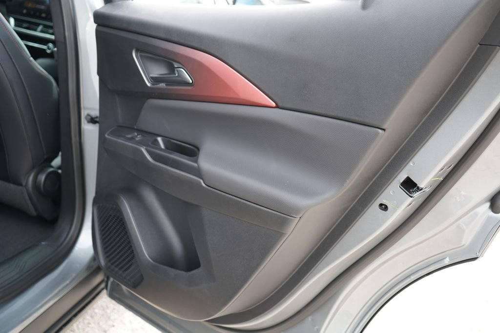 2025 Chevrolet Equinox EV RS - Photo 23
