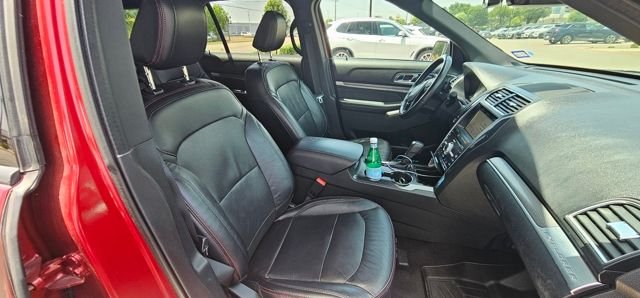 Used 2019 Red Ford Sport image 8