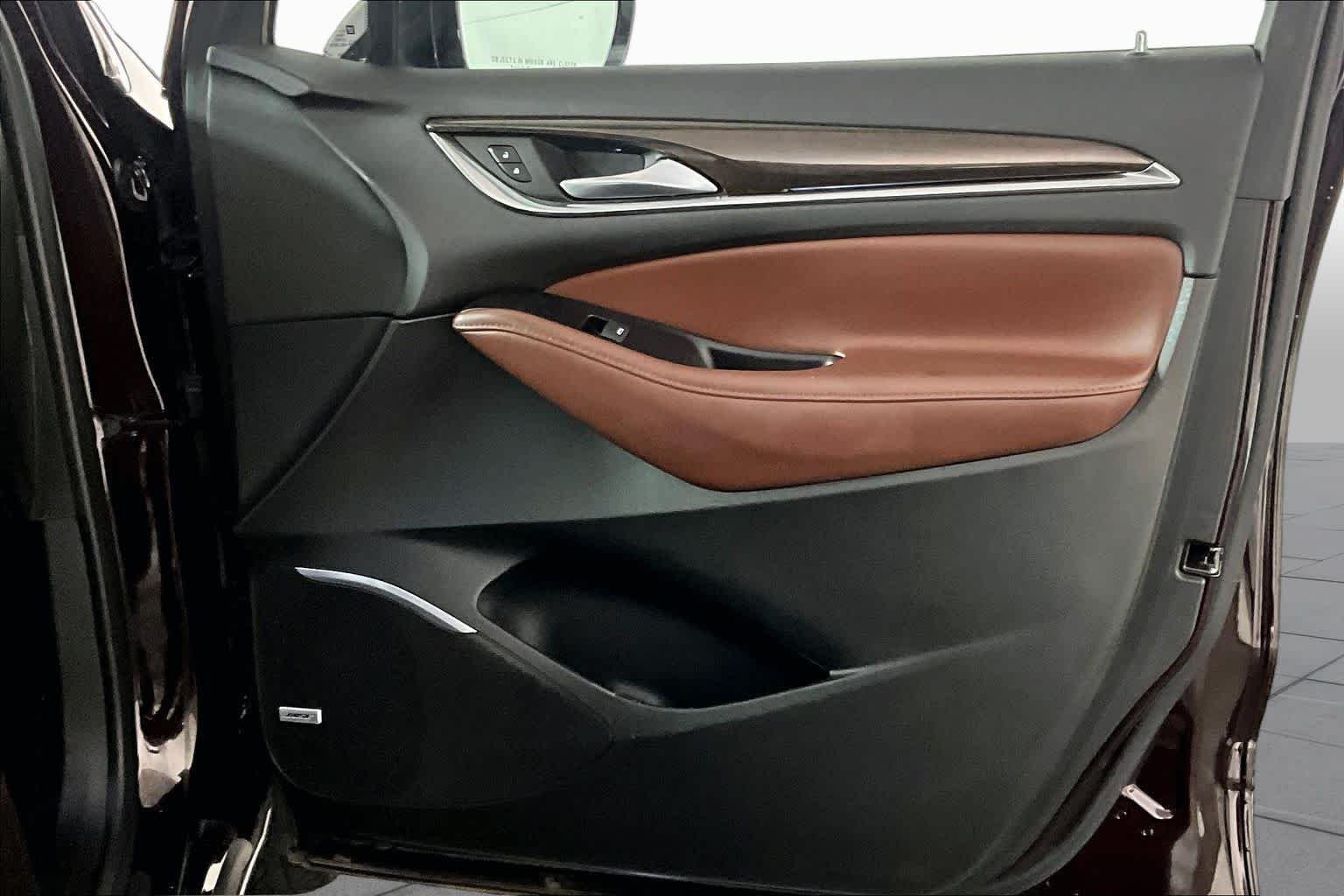 Used 2020 Rich Garnet Metallic Buick Avenir image 22