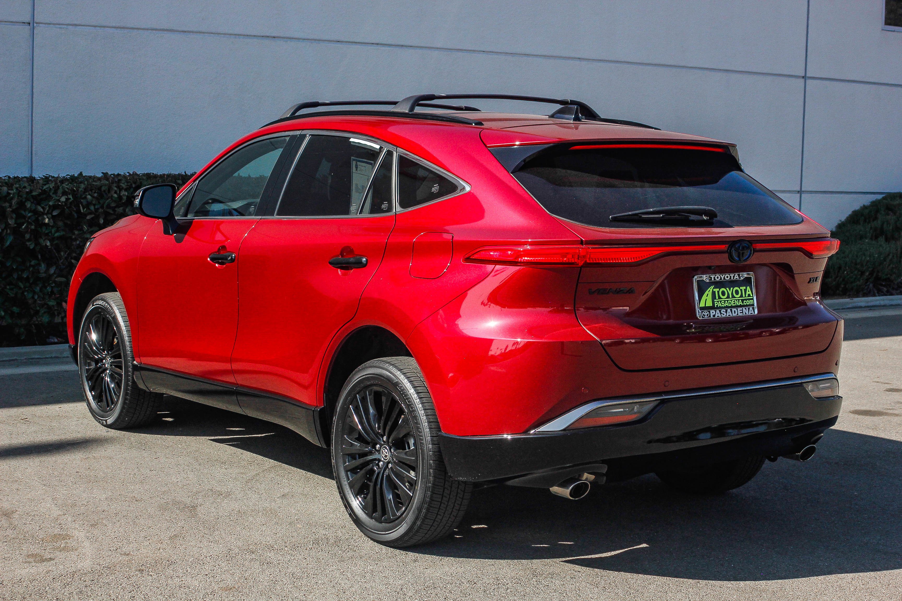 2024 Toyota Venza Nightshade - Photo 8