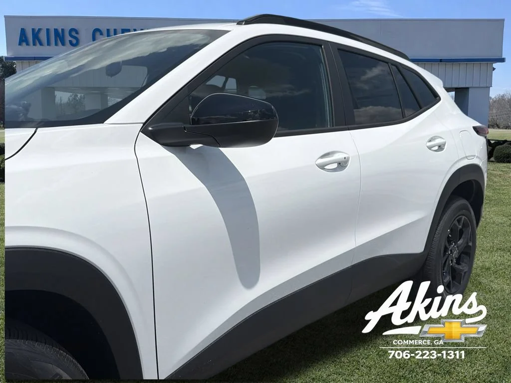 2026 Chevrolet Trax LT - Photo 9
