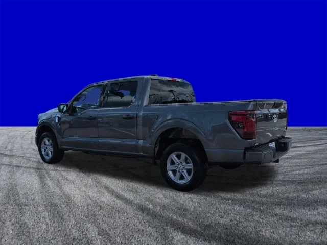 New 2026 Carbonized Gray Metallic Ford XLT image 6