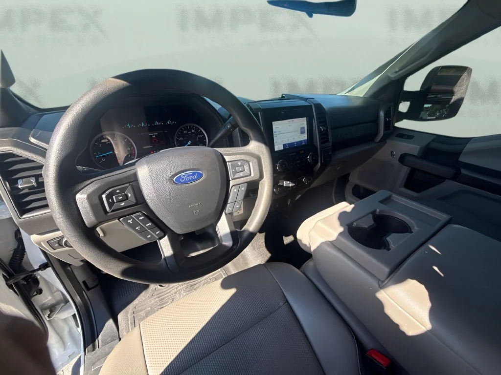 Used 2021 White Ford XL image 10