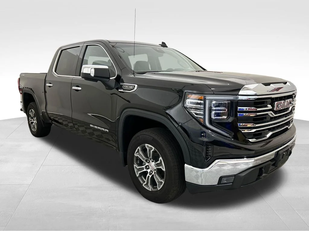 Used 2025 Black GMC SLT image 9
