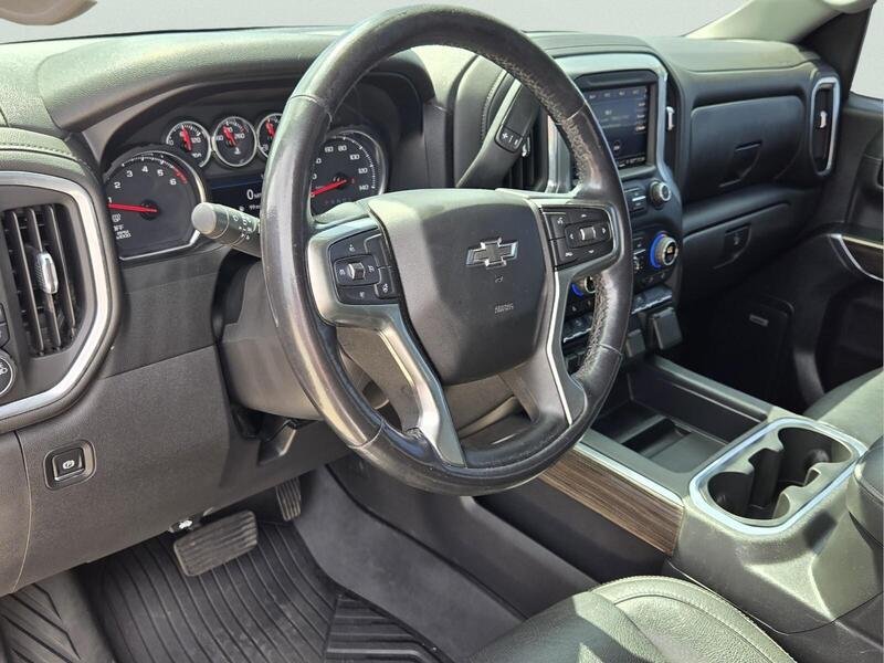 Used 2021 Pearl CHEVROLET 4WD CREW CAB 147" RST image 11