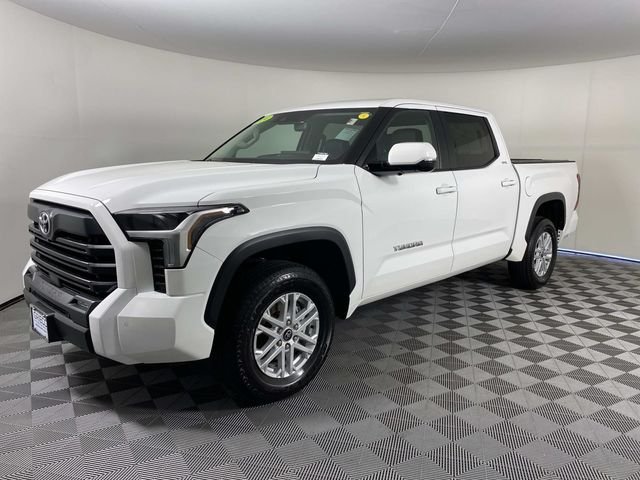 Used 2024 White Toyota SR5 image 4