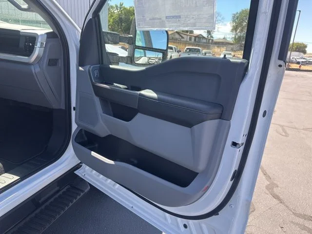 New 2025 White Ford XL image 5