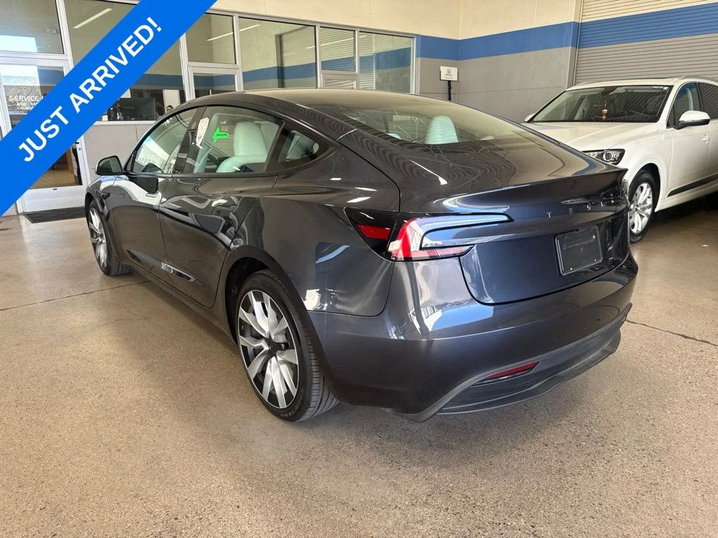 Used 2025 Stealth Gray Tesla Long Range image 4