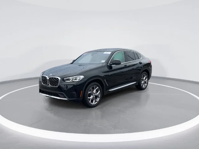 Used 2023 Black BMW xDrive30i image 3
