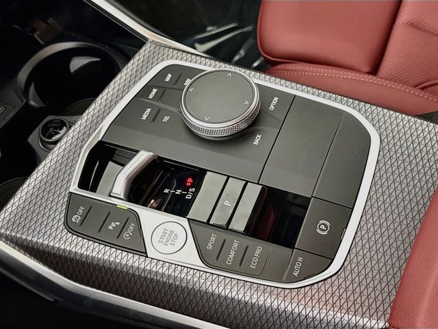 New 2026 Alpine White BMW 330i xDrive image 17