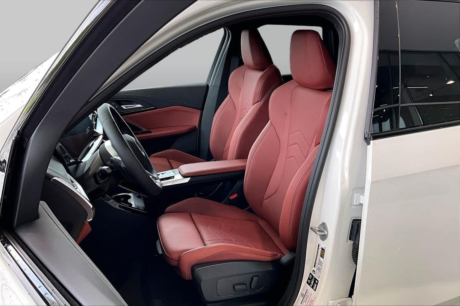 New 2026 Alpine White BMW xDrive28i image 9
