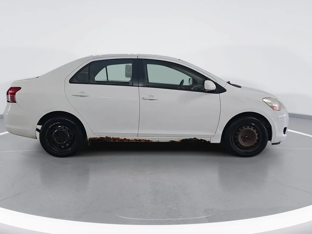 Used 2007 Toyota Yaris Base with VIN JTDBT923271177682 for sale in Davison, MI