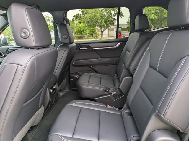 2026 GMC Acadia Elevation - Photo 15