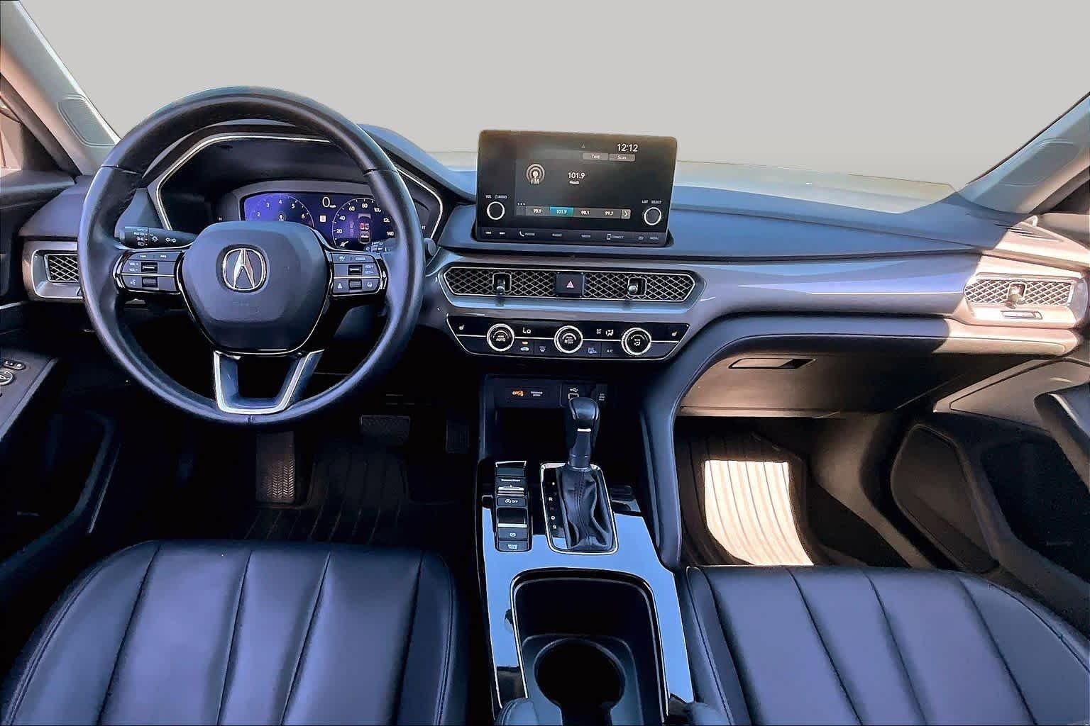 Used 2024 Liquid Carbon Metallic Acura  image 15