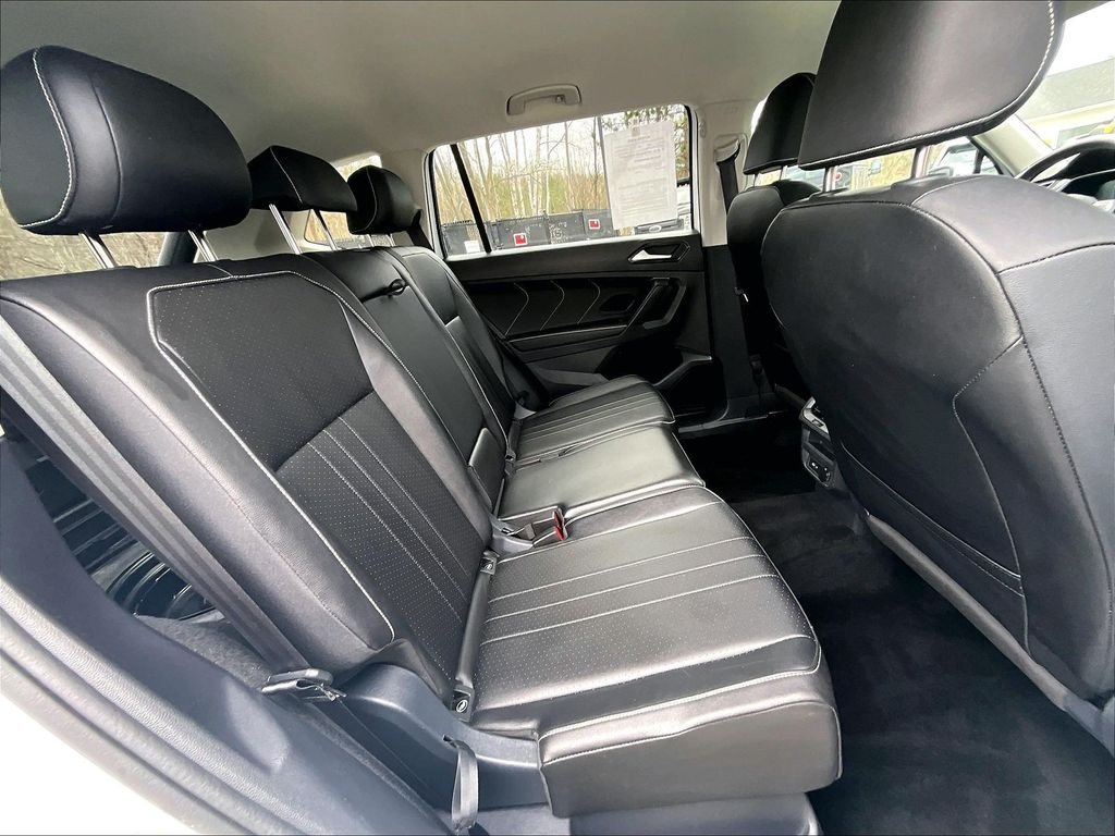 Used 2024 White Volkswagen 2.0T SE image 22