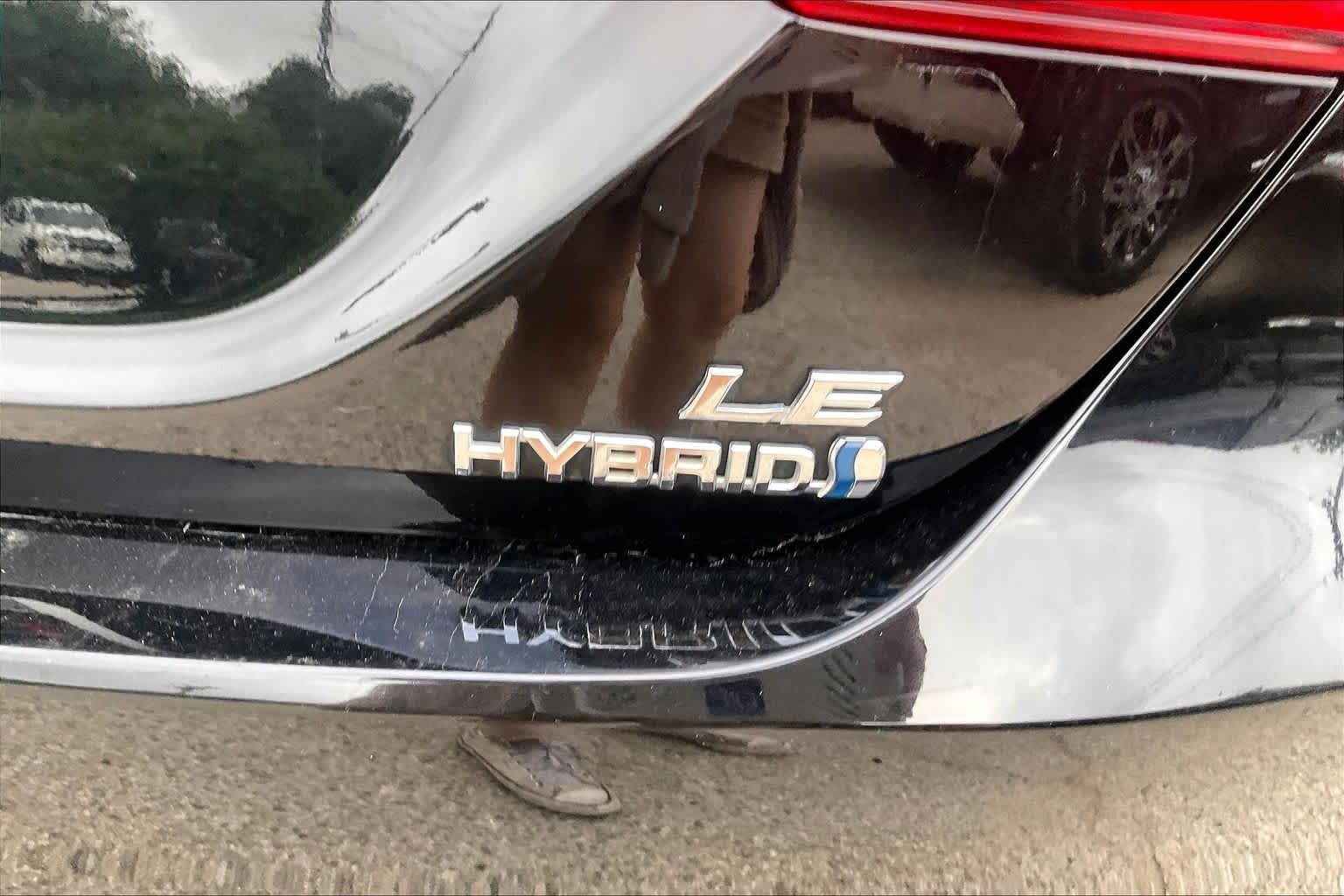 Used 2022 Midnight Black Metallic Toyota Hybrid LE image 10