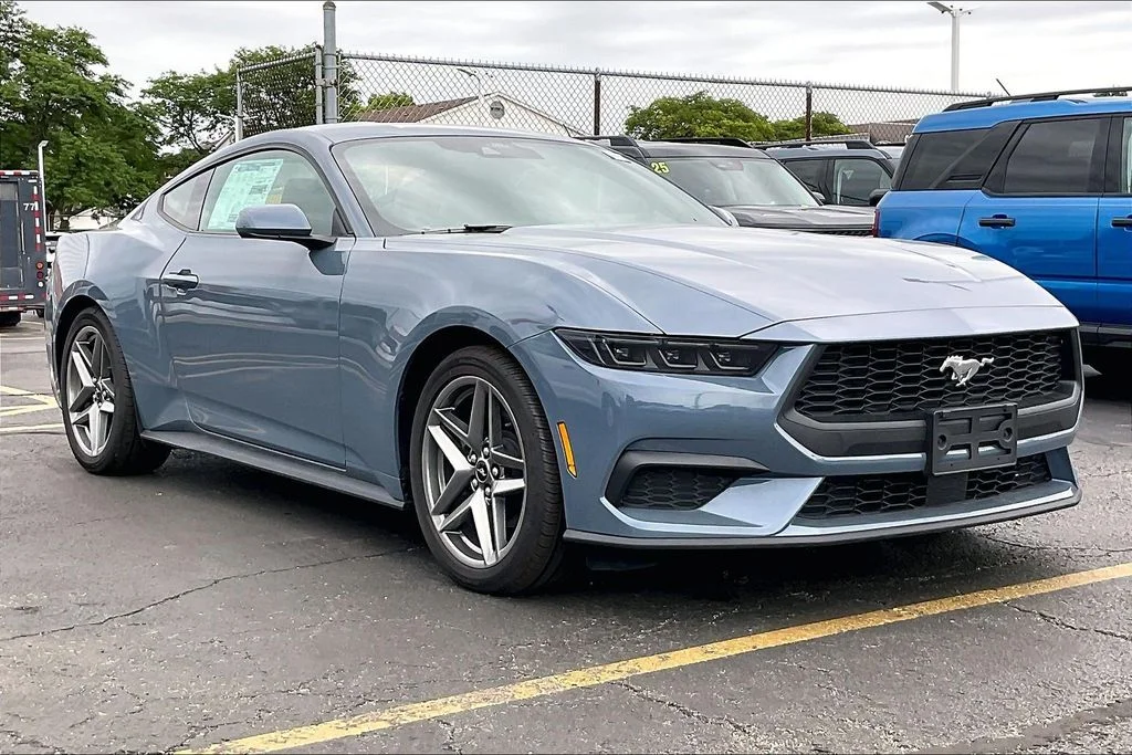 2025 Ford Mustang EcoBoost Fastback - Photo 34