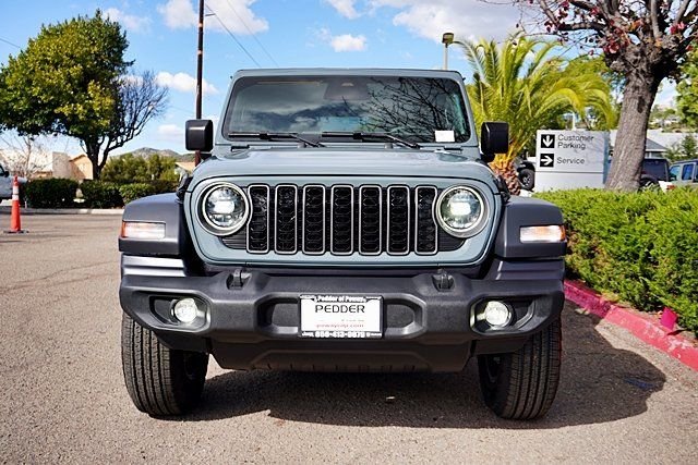 New 2026 Anvil Clear-Coat Exterior Paint Jeep Sport S image 6