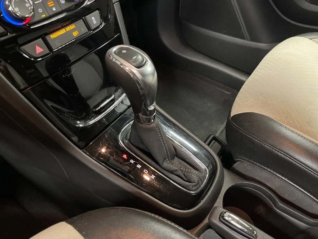 Used 2017 Blue Buick Preferred II image 26