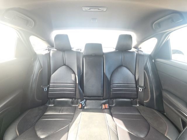 Used 2019 White Toyota XLE image 30