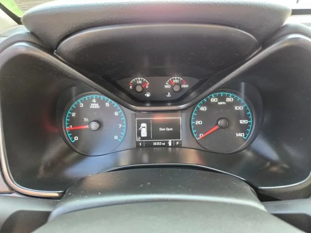 Used 2022 Summit White Chevrolet LT image 31