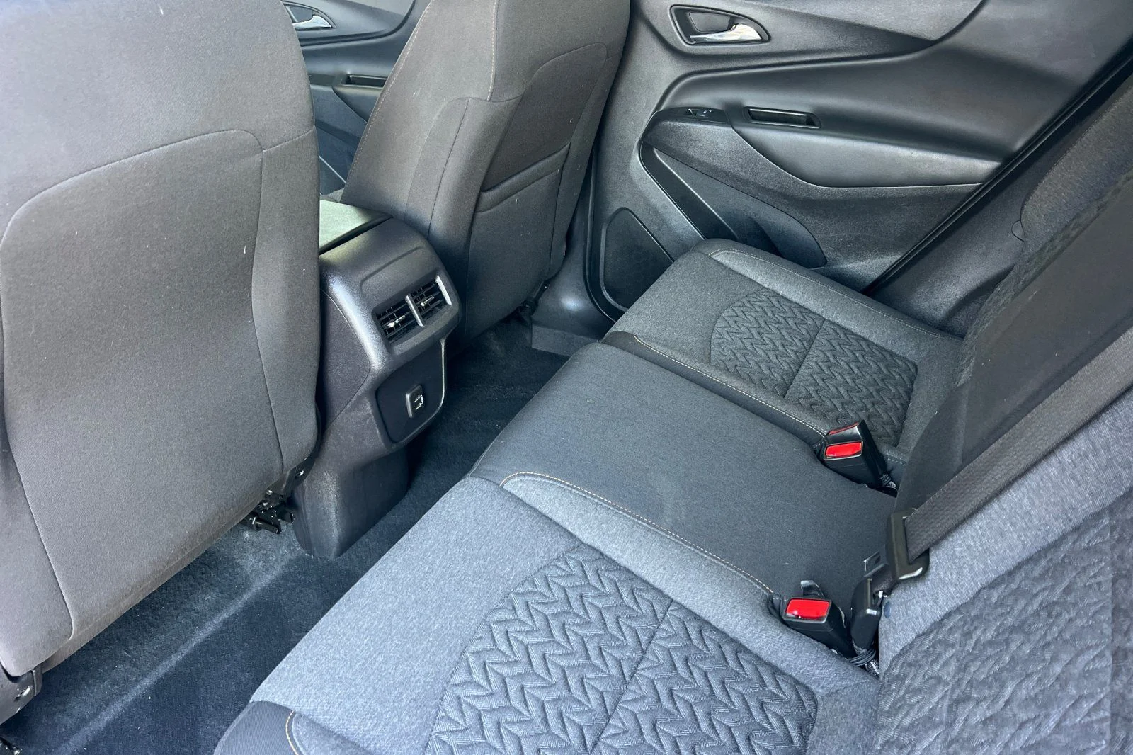 Used 2024 White Chevrolet LT image 12