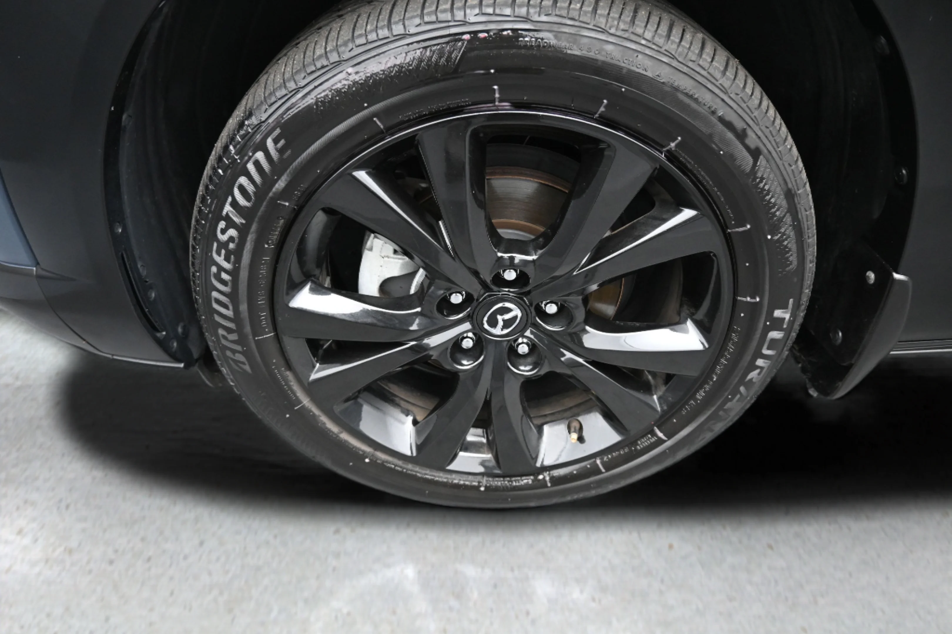 Used 2023 Polymetal Gray Metallic Mazda 2.5 S Carbon Edition image 22