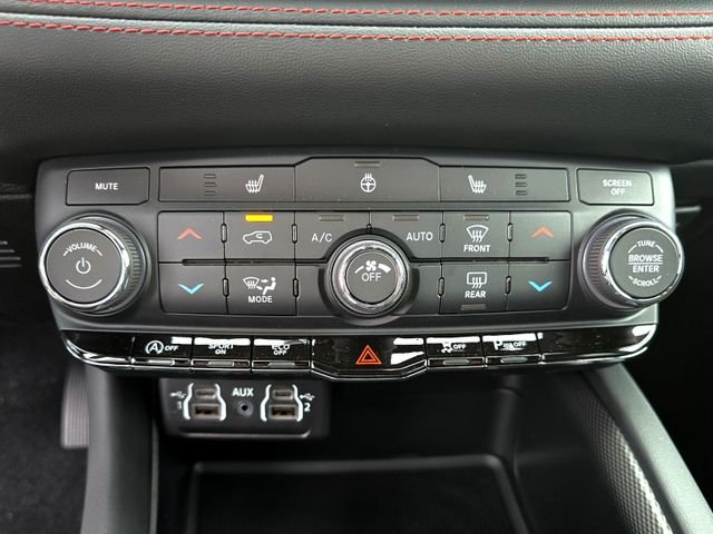 New 2026 Diamond Black Clear-Coat Exterior Paint Dodge GT image 16