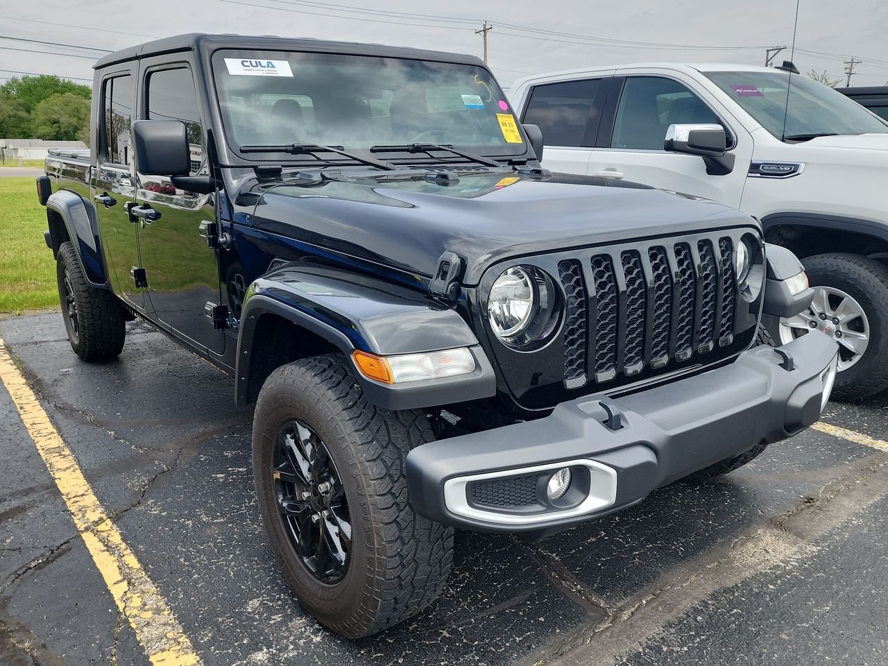 2022 Jeep Gladiator Sport S's photo