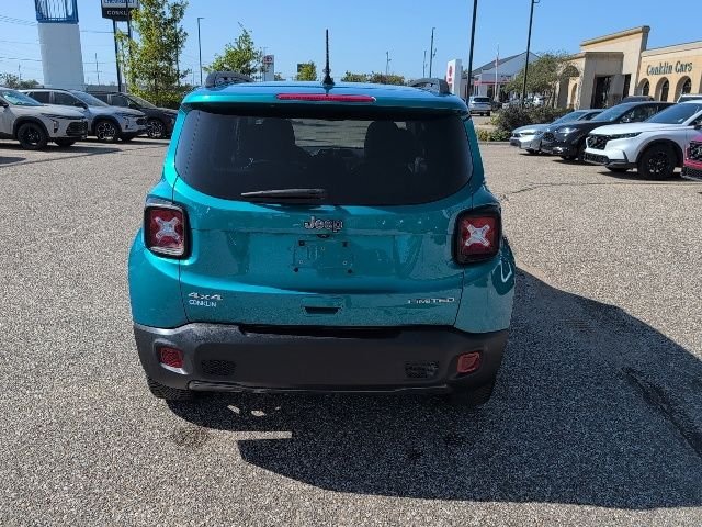 Used 2022 Bikini Metallic Clearcoat Jeep Limited image 18
