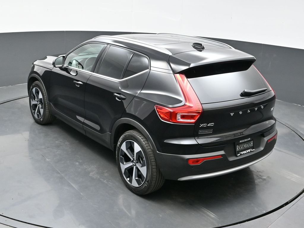 2025 Volvo XC40 Core - Photo 24