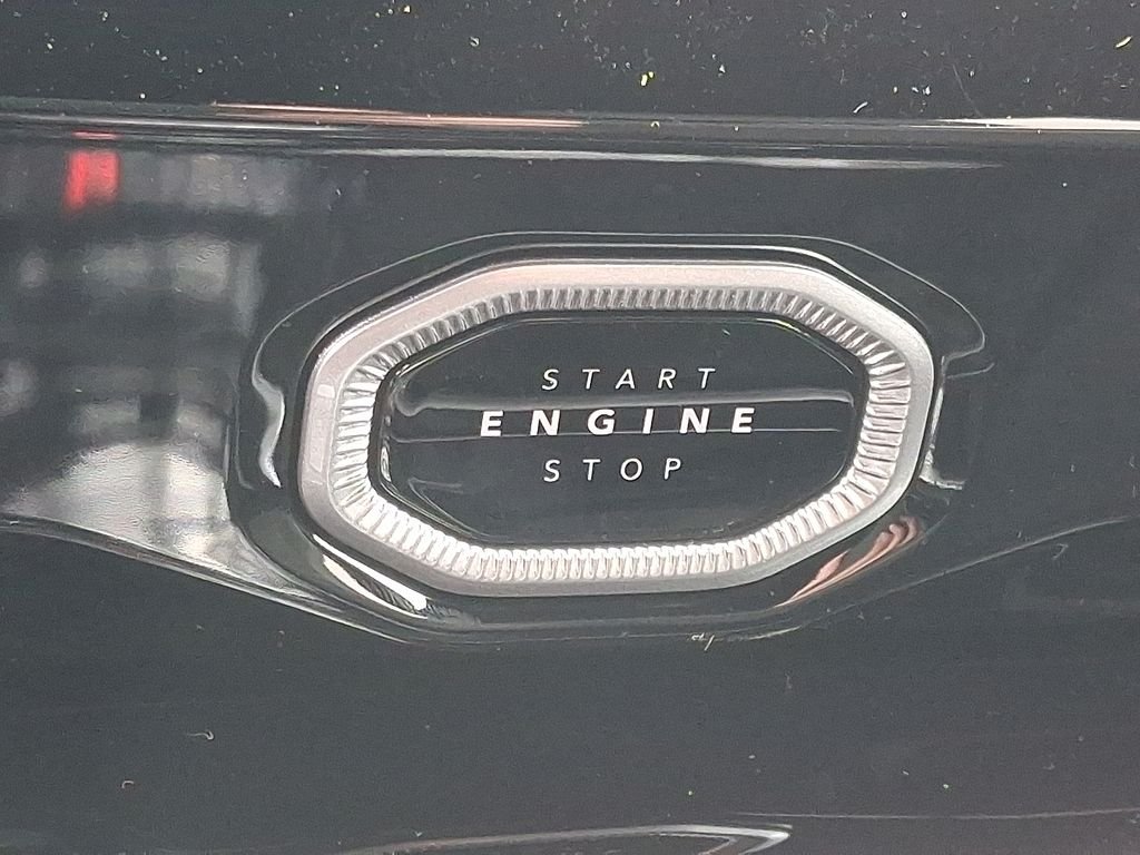 New 2026 Silver Zynith Jeep Altitude image 17