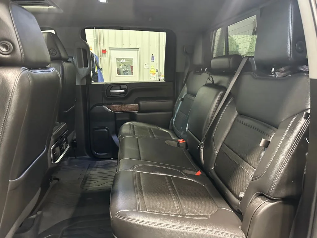 Used 2020 Black GMC Denali image 28