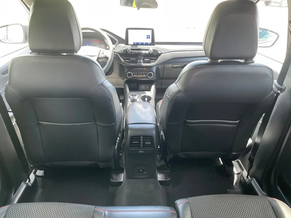 2026 Ford Escape ST-Line - Photo 14