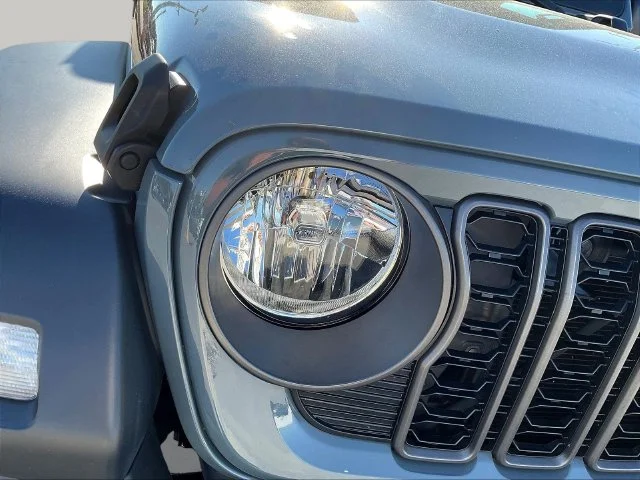 Used 2024 Gray Jeep Sport S image 32