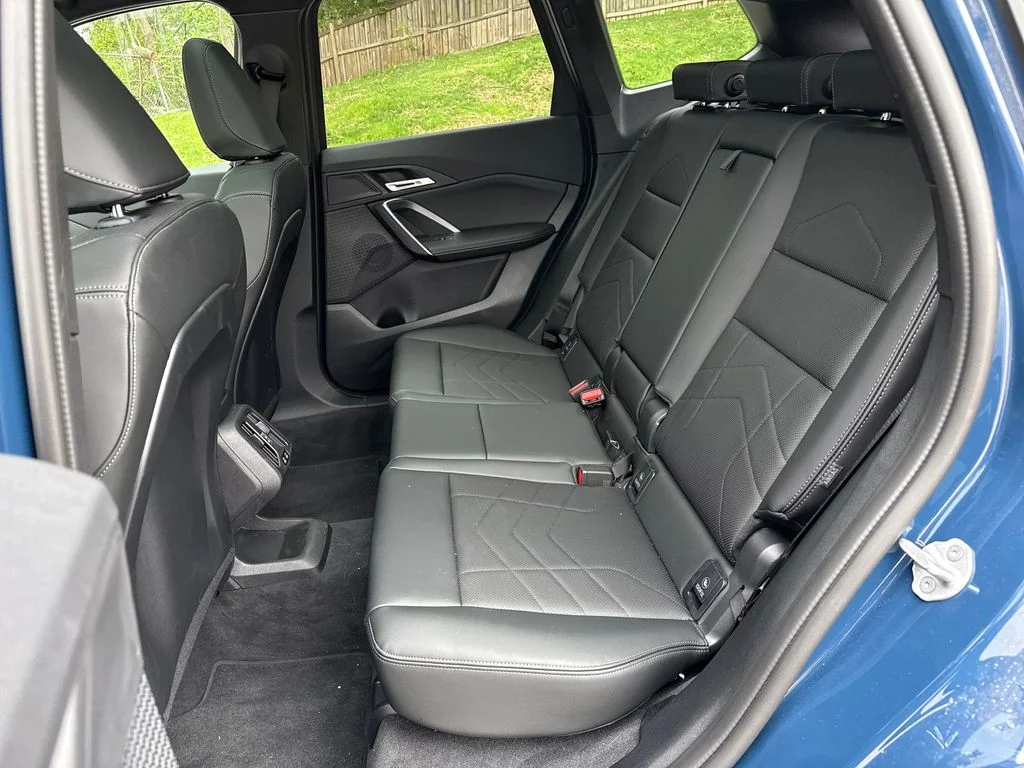 Used 2026 Blue BMW xDrive28i image 24