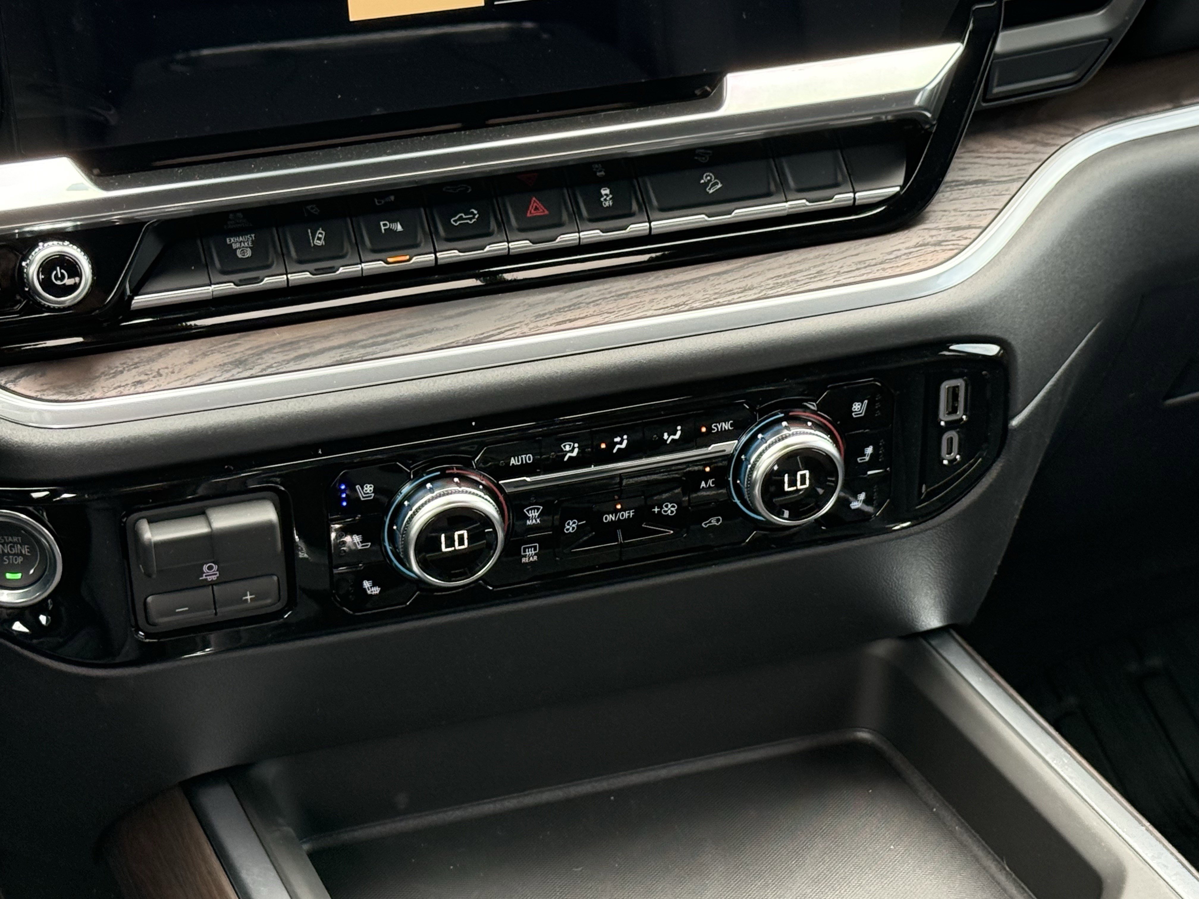 2026 GMC Sierra 2500HD SLT - Photo 13