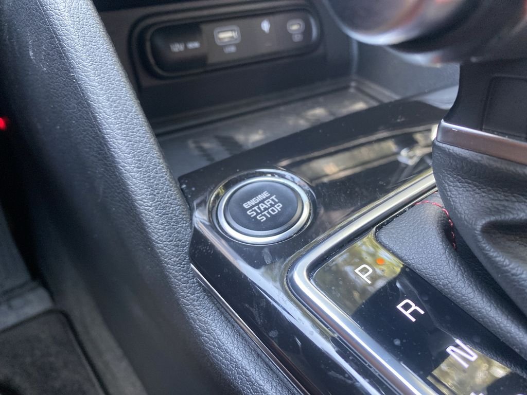 Used 2024 Wolf Gray Kia SX-Prestige image 22