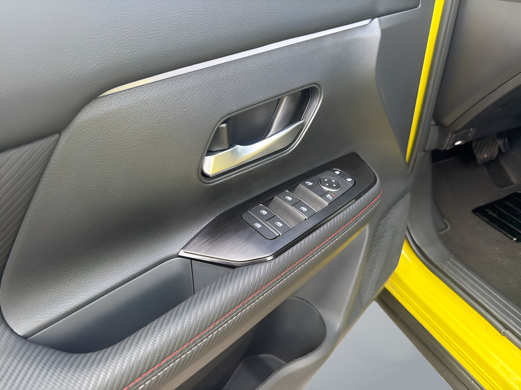 2026 Nissan KICKS SR - Photo 14