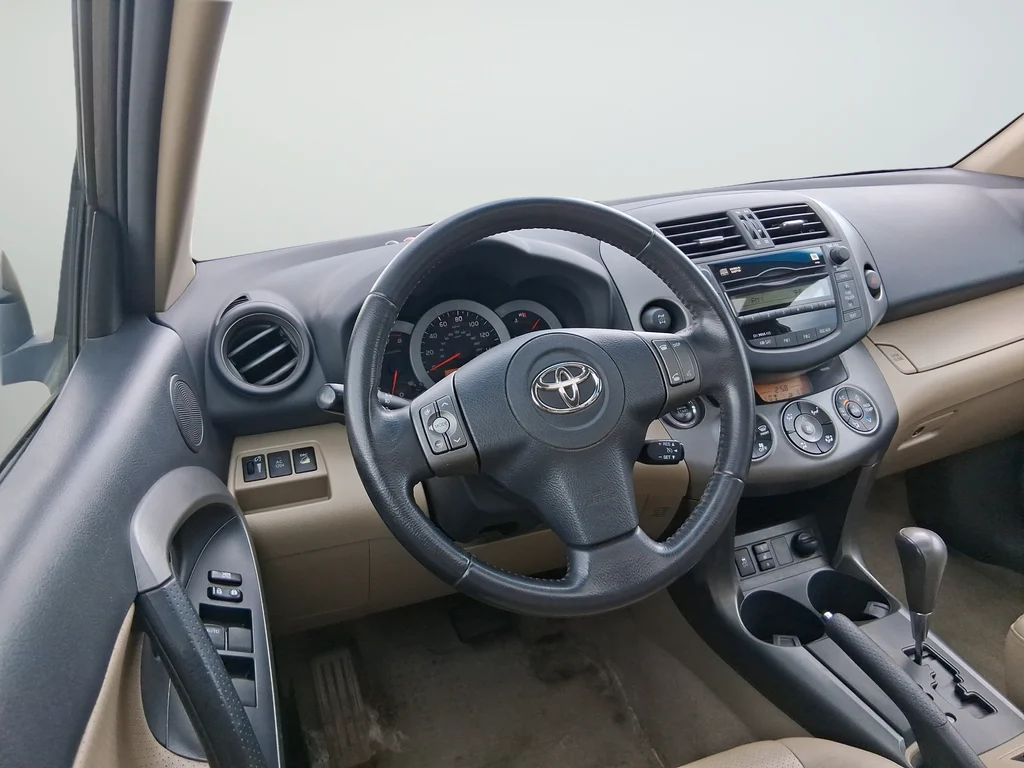 Used 2010 Brown Toyota Limited image 37