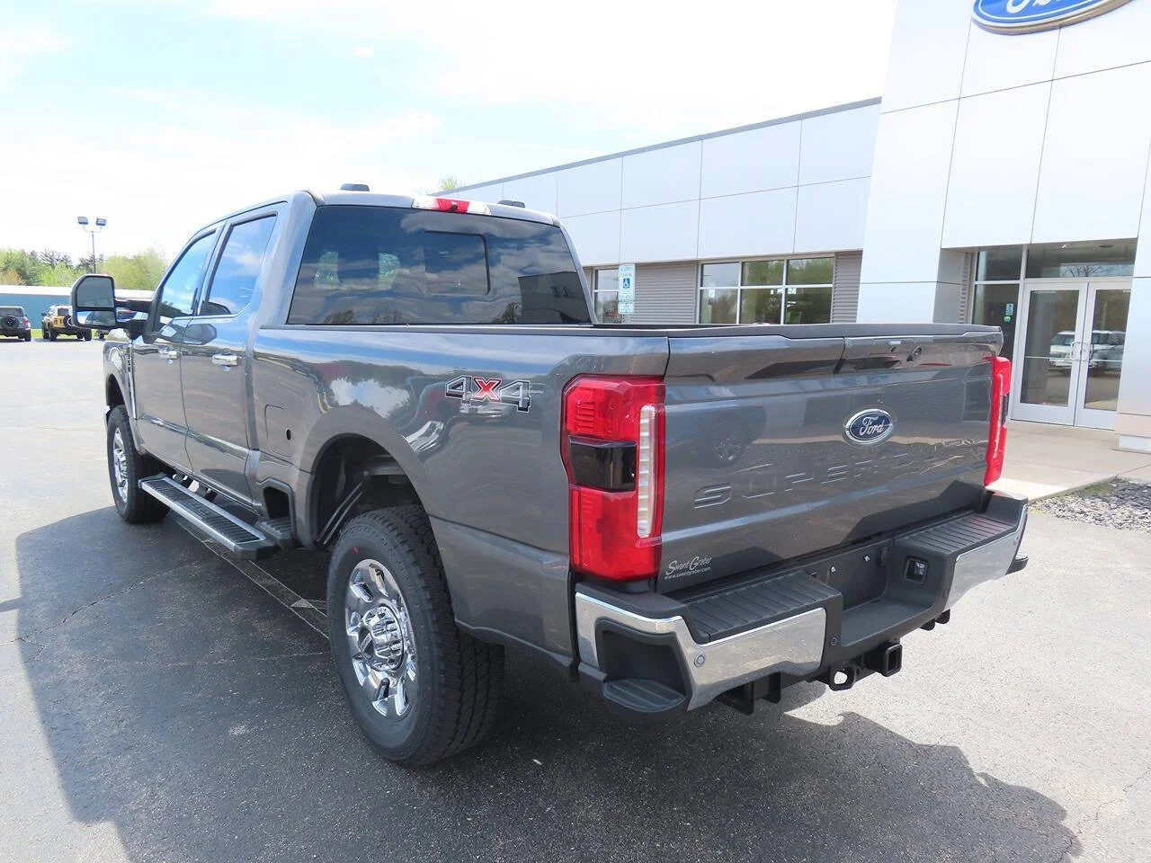 2026 Ford F-350 Super Duty Lariat - Photo 6