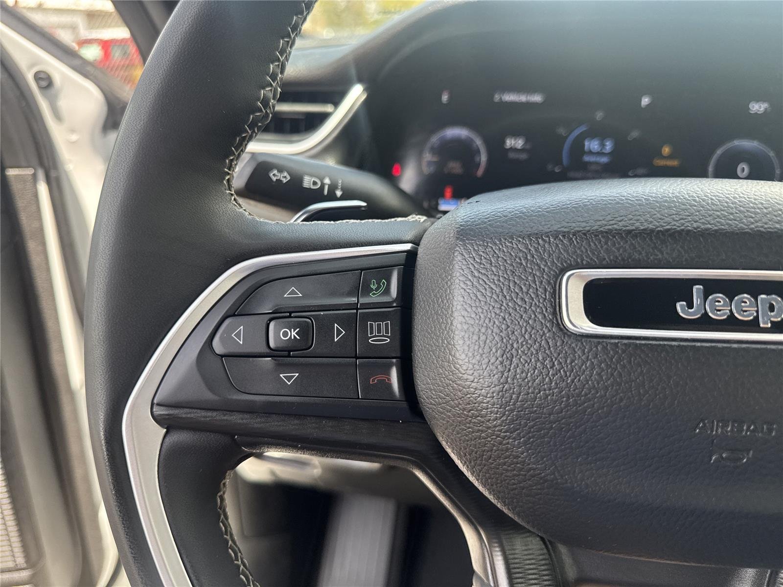 Used 2023 Bright White Clearcoat Jeep Altitude image 21